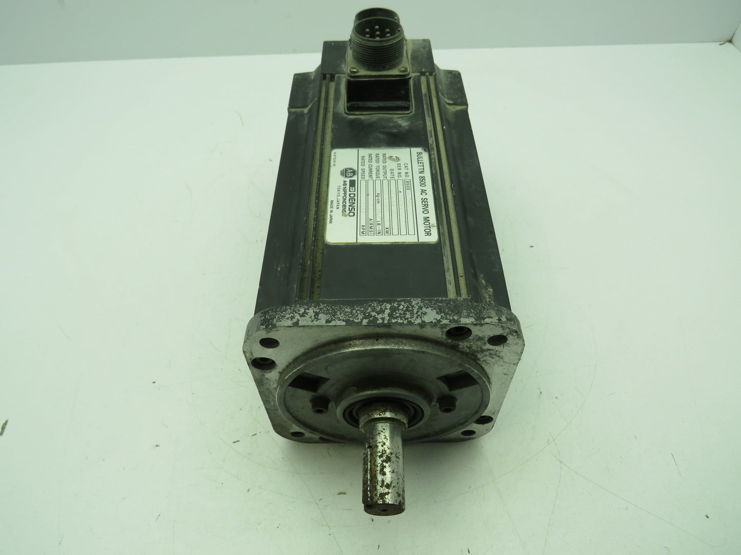 Allen Bradley  8500-A2D-L1B AC Servo Motor .85KW 1500RPM
