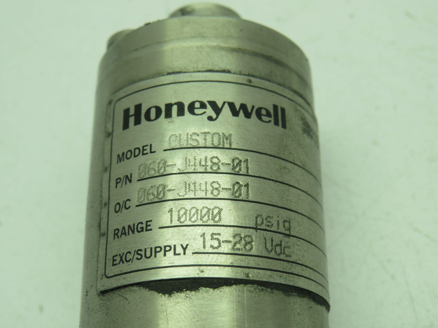 Honeywell Custom  060-J448-01  Pressure Transducer 10000 psig 0-10 vdc