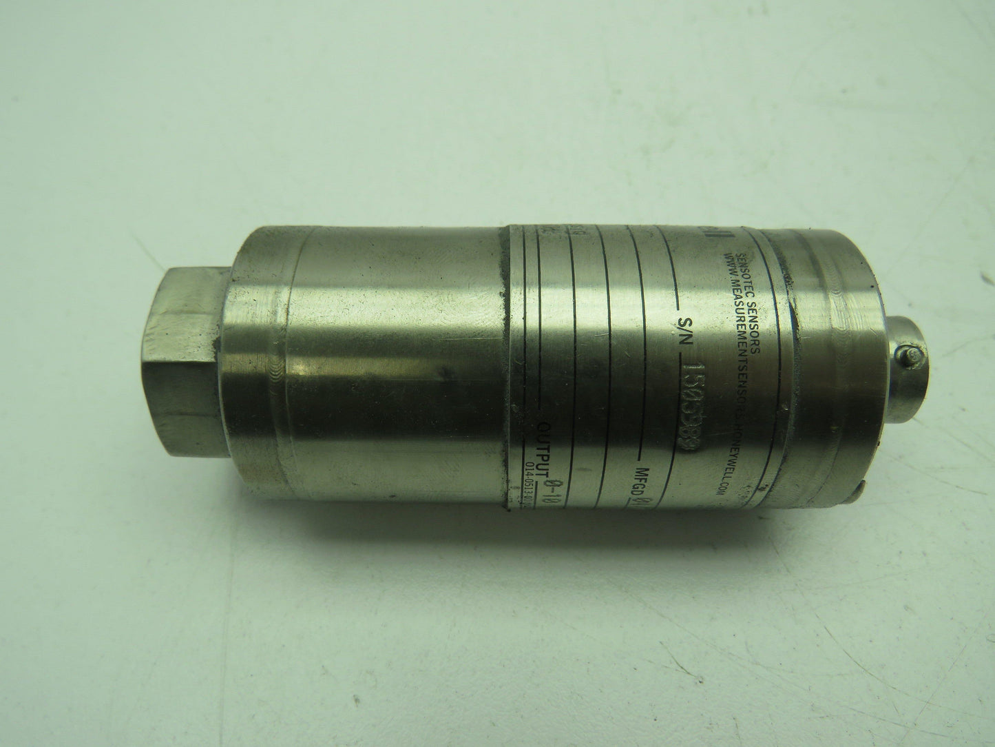 Honeywell Custom  060-J448-01  Pressure Transducer 10000 psig 0-10 vdc