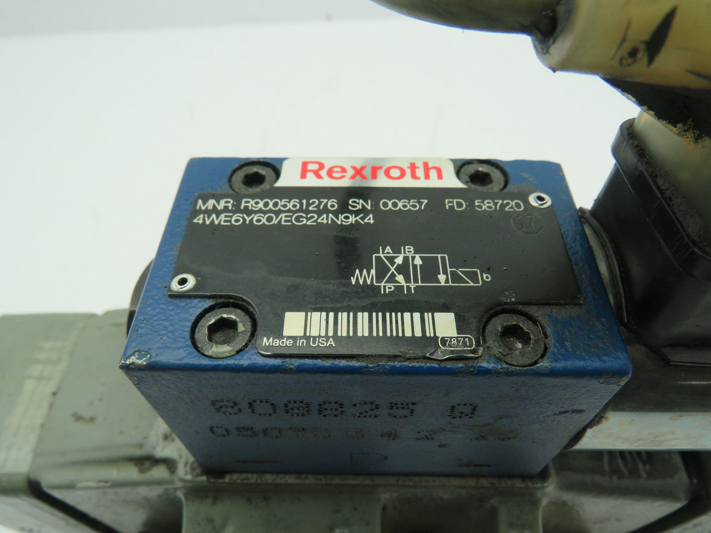 Rexroth 4WEH16Y70/6EG24N9ETK4 Hydraulic Directional Solenoid Valve 4WEH16Y70