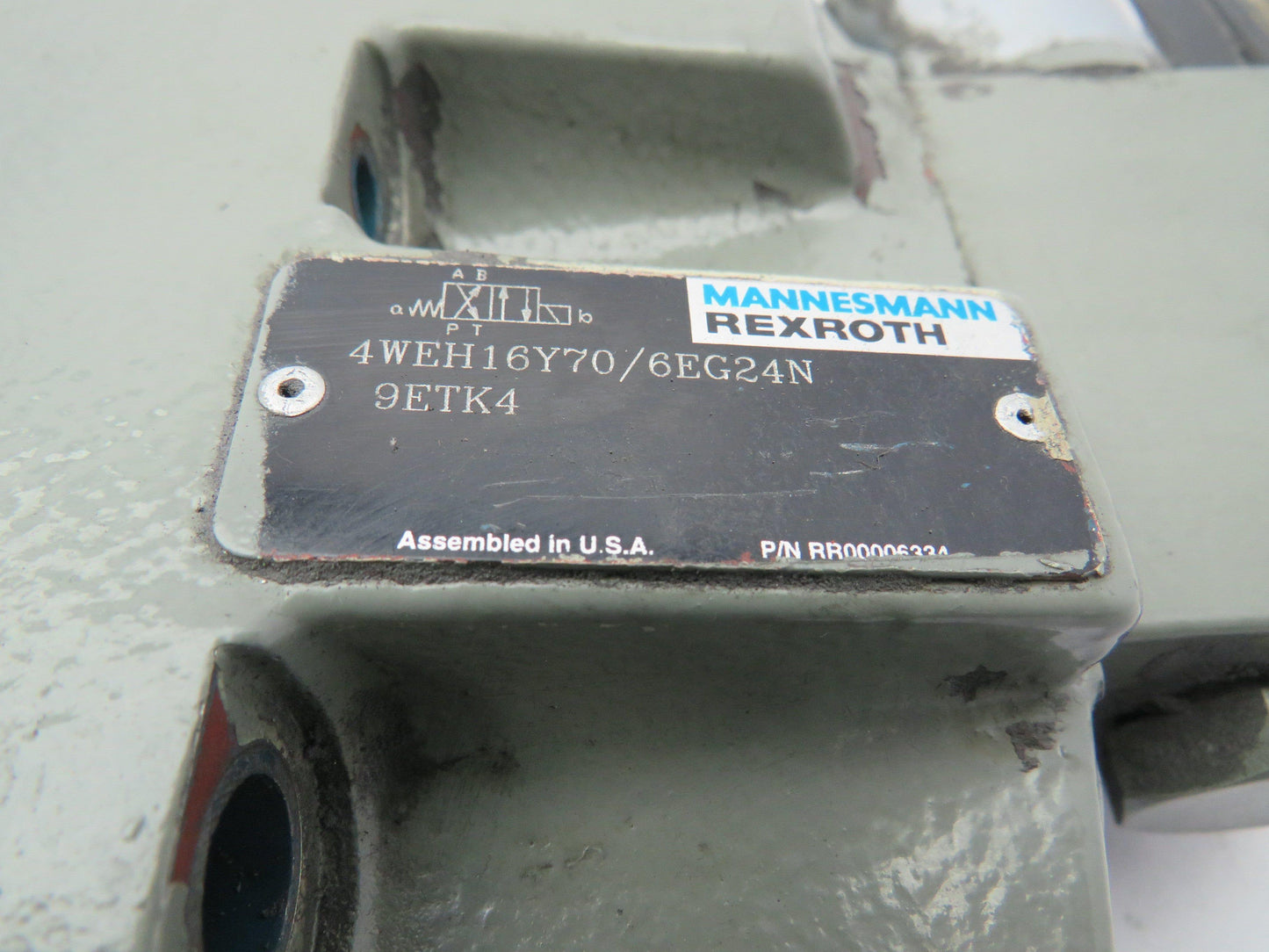 Rexroth 4WEH16Y70/6EG24N9ETK4 Hydraulic Directional Solenoid Valve 4WEH16Y70