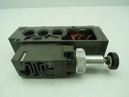 Numatics 082RS115J000000 Regulator Valve Manifold Block Base 229-676