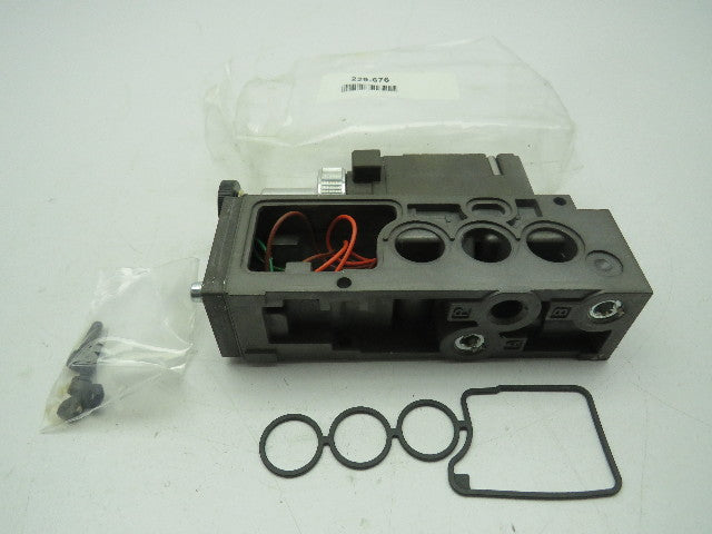 Numatics 082RS115J000000 Regulator Valve Manifold Block Base 229-676
