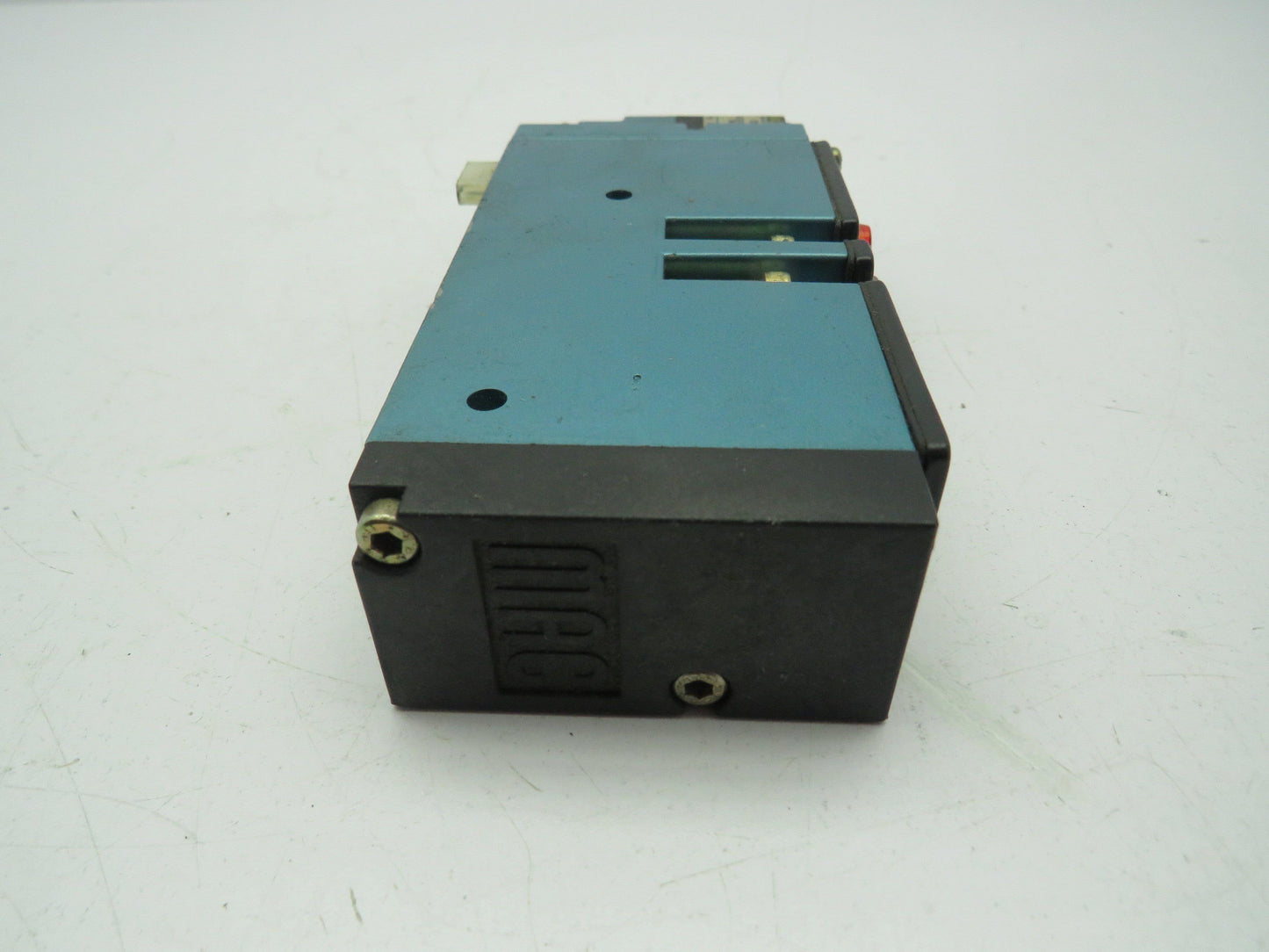 MAC 93A-AAB-BJA-DM-DFBP-1DG Solenoid Valve 24VDC 1.8W 150PSI