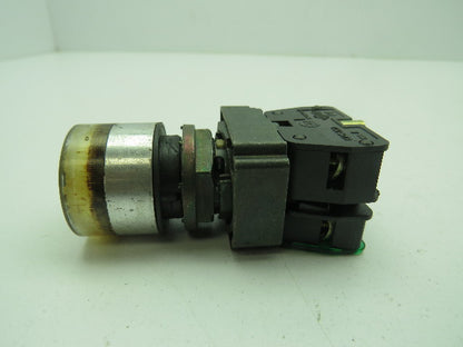 Allen Bradley White Flush Push Button Ser A 800E-2D0 N.O. 800E-2X10  Lot of 6