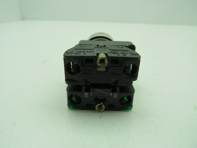 Allen Bradley White Flush Push Button Ser A 800E-2D0 N.O. 800E-2X10  Lot of 6