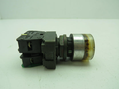 Allen Bradley White Flush Push Button Ser A 800E-2D0 N.O. 800E-2X10  Lot of 6