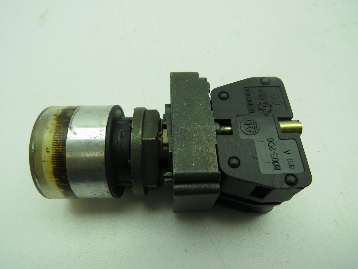 Allen Bradley White Flush Push Button Ser A 800E-2D0 N.O. 800E-2X10  Lot of 6