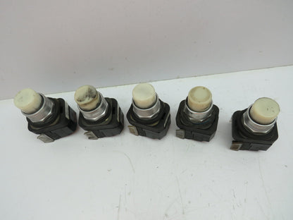 Allen Bradley 800T-PB16 Illuminated Push Button Ser T 120V WHITE NO/NC  Lot of 5