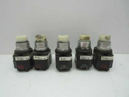 Allen Bradley 800T-PB16 Illuminated Push Button Ser T 120V WHITE NO/NC  Lot of 5
