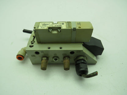 Numatics 061BA400M Solenoid Valve w/ Manifold Base