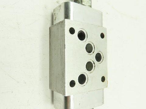 Sun Hydraulics C B D Manifold Sandwich Valve Block W/2 9BH9 RPEC LAN Relief Valves