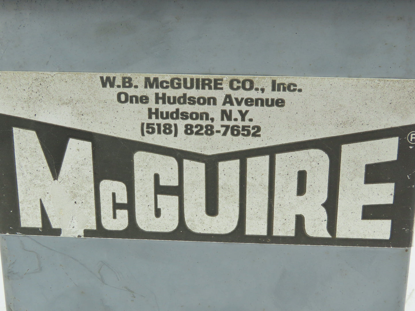 McGuire Dock Controller Indicator Light Box RED/GREEN START/STOP 110V 6x6x4"