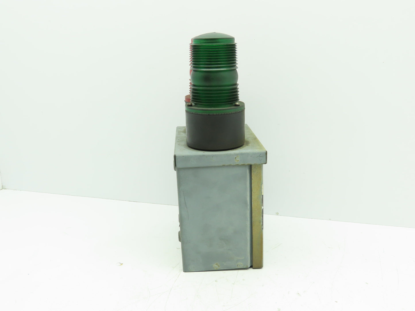 McGuire Dock Controller Indicator Light Box RED/GREEN START/STOP 110V 6x6x4"