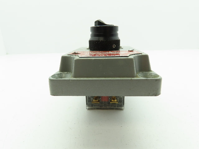 Killark Hubbell XCS-0S2A1 Control Station Cover Selector Switch 2-Pos OFF/ON