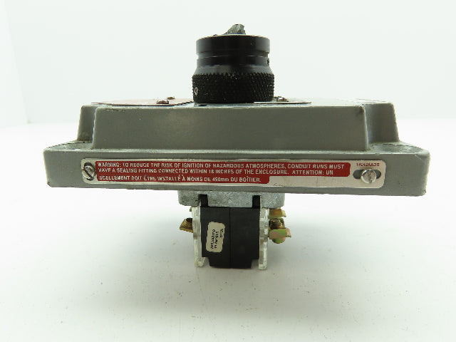 Killark Hubbell XCS-0S2A1 Control Station Cover Selector Switch 2-Pos OFF/ON