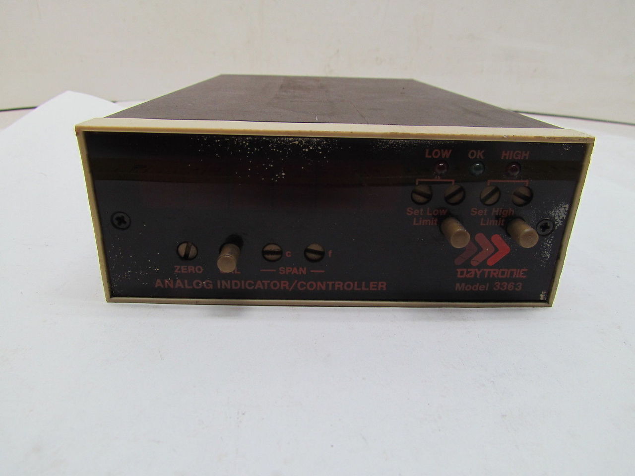 Daytronic 3363 Analog Indicator/Controller