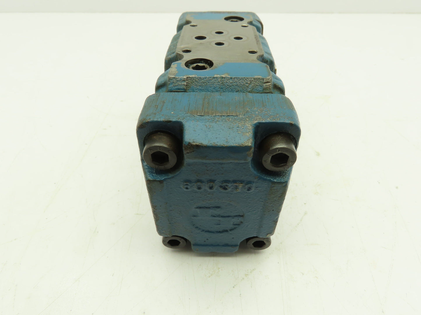 Rexroth 4WEH10E44 Hydraulic Spool Valve 4WEH10E44/6EG24N9ETS2DK24L Type E