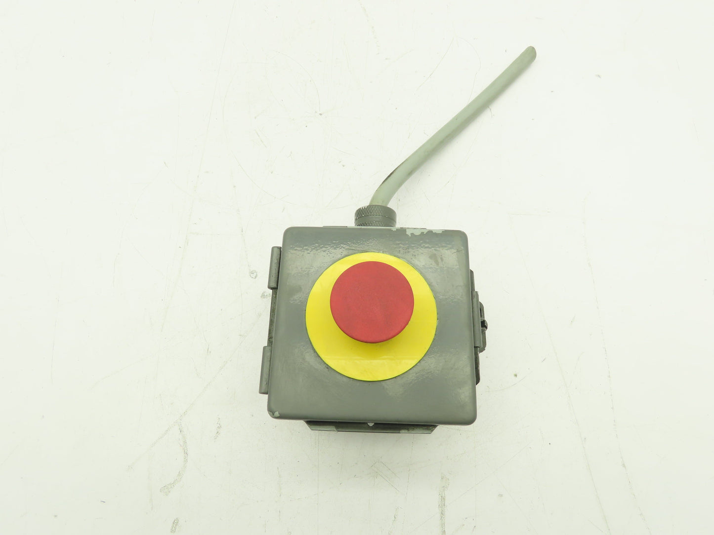 Hoffman A404LP Emergency Stop Push Button Steel Enclosure RED Push/Pull 4x4x3"