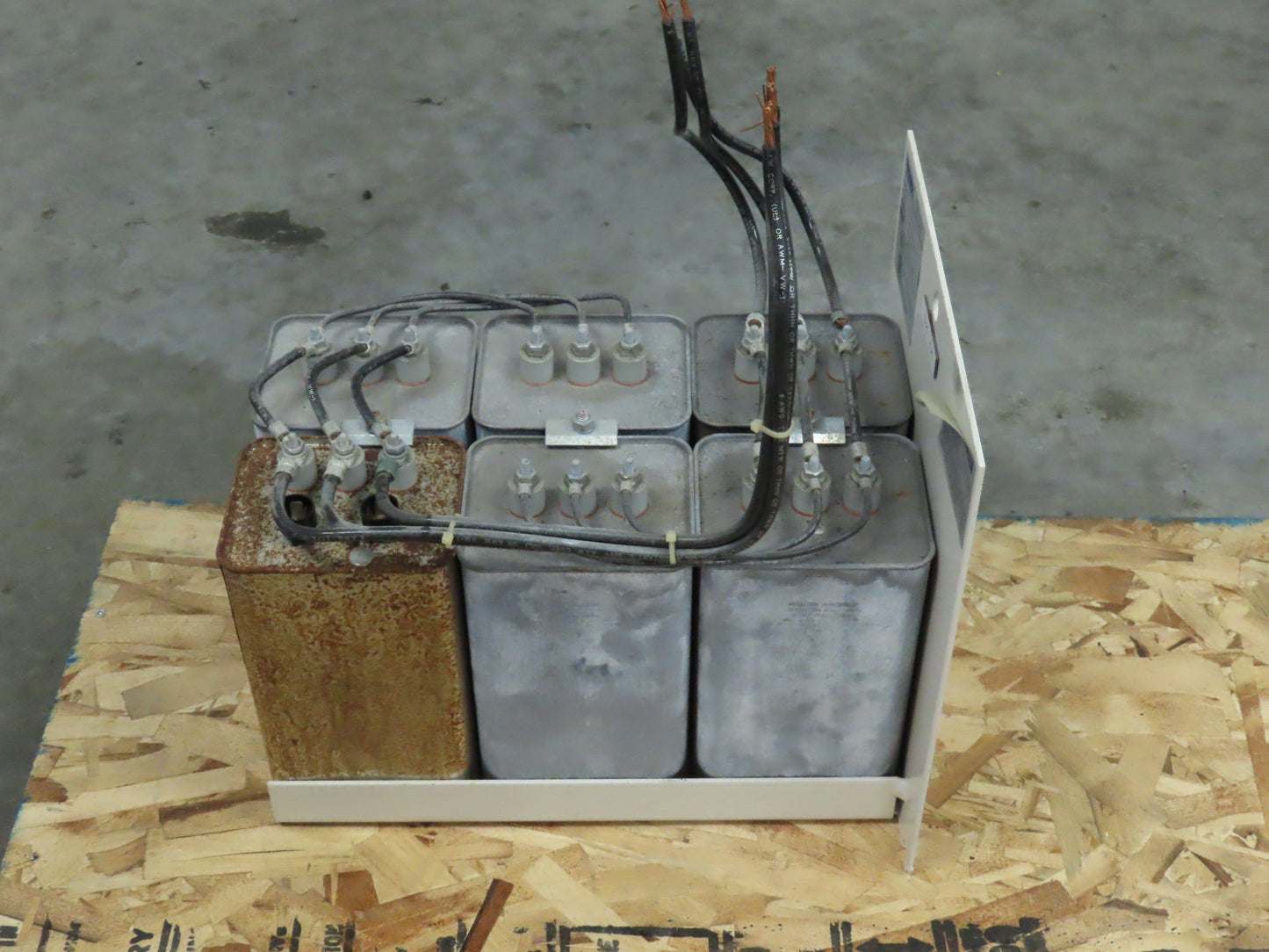 Versatex VTP/43M/2-50 Power Factor Capacitor Bank Versa Tray Pak 2 KVAR 480V 3Ph