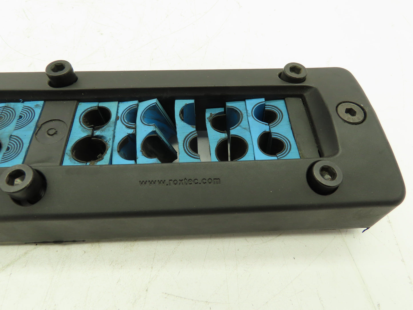 Roxtec EzEntry 24/24 Cable Pipe Seal 24-Hole Cable Entry 0.13"- 0.65" Dia