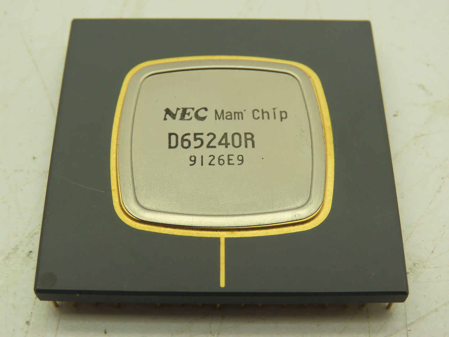 NEC D65240R Processor Mam Chip CPU Circuit Microprocessor Computer Chip Gold Pin