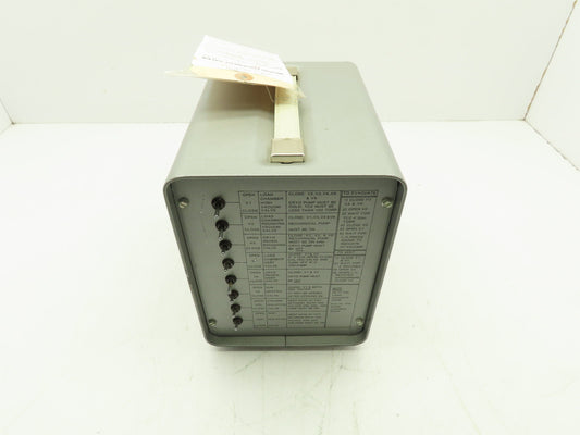 Perkin Elmer D710-0100 Valve Controller Module Box 8-Switch Station