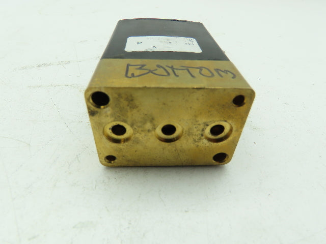 Burkert 0331 C 1/8 FPM BR Solenoid Vacuum Valve 120V 8W 87 PSI