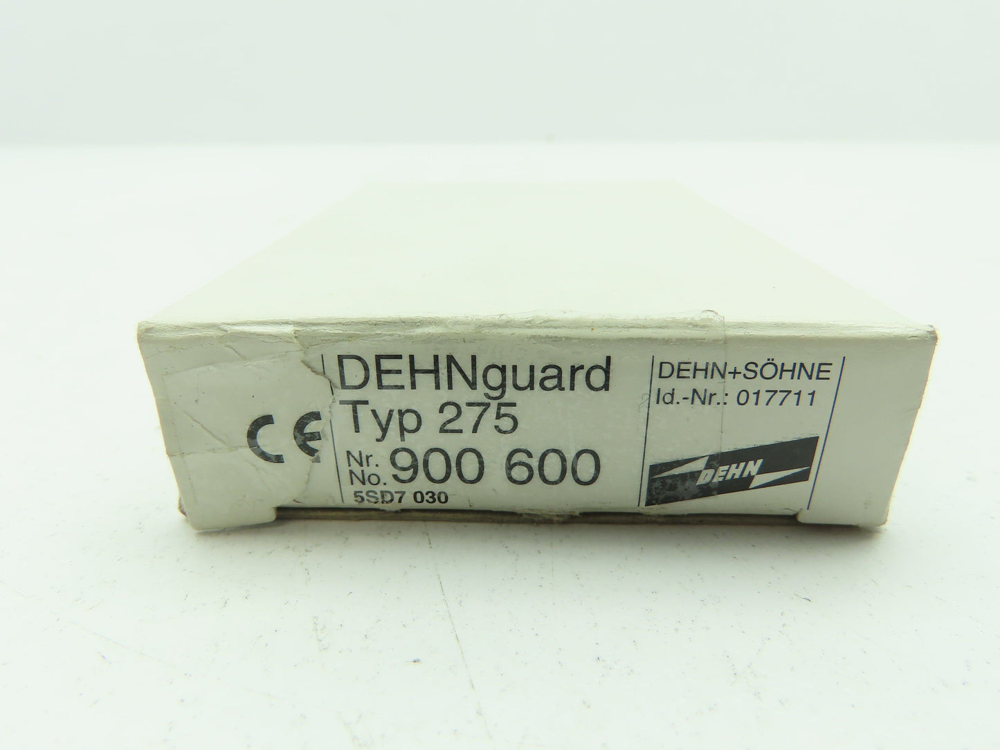 DEHN 900 600 DEHNguard Single Pole Surge Arrester 275V 20/40kA