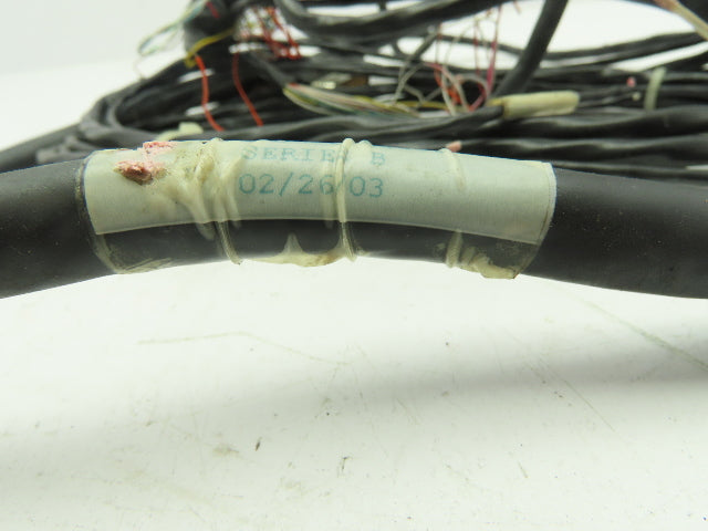 Allen-Bradley 2090-U3CC-D4401 Control Interface Cable Ser B  44-Pin  8'