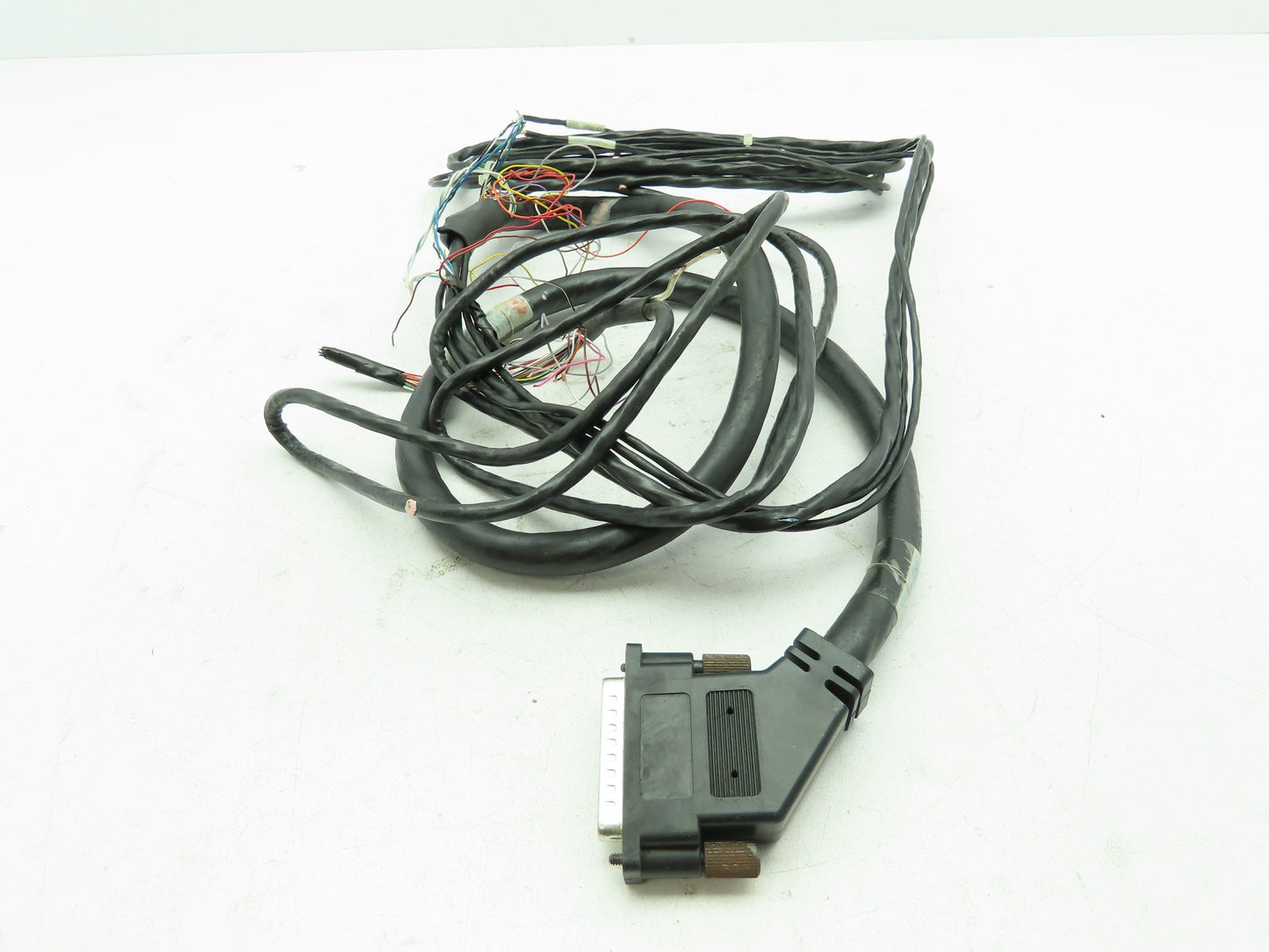 Allen-Bradley 2090-U3CC-D4401 Control Interface Cable Ser B  44-Pin  8'