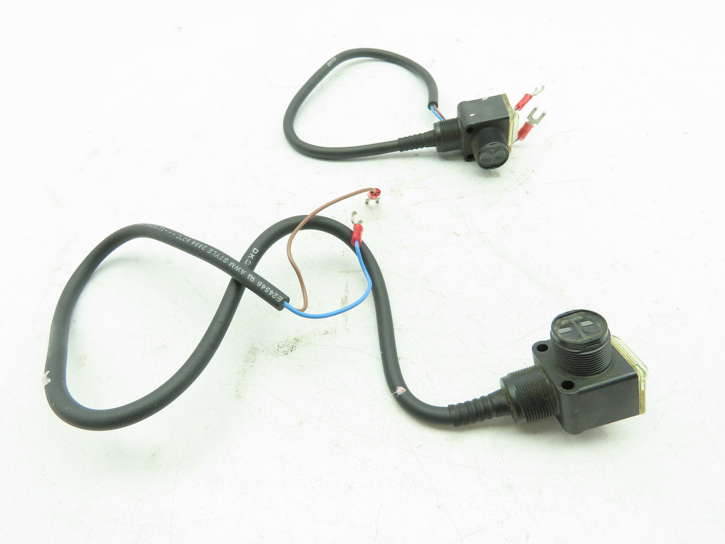 Allen Bradley 42EF-E1EZB-A2 RightSight Beam Transmitter Sensor Ser B  LOT OF 2