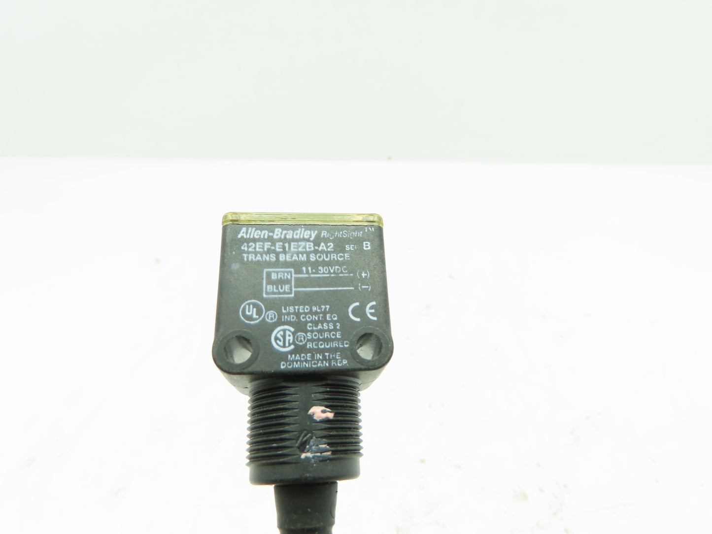 Allen Bradley 42EF-E1EZB-A2 RightSight Beam Transmitter Sensor Ser B  LOT OF 2