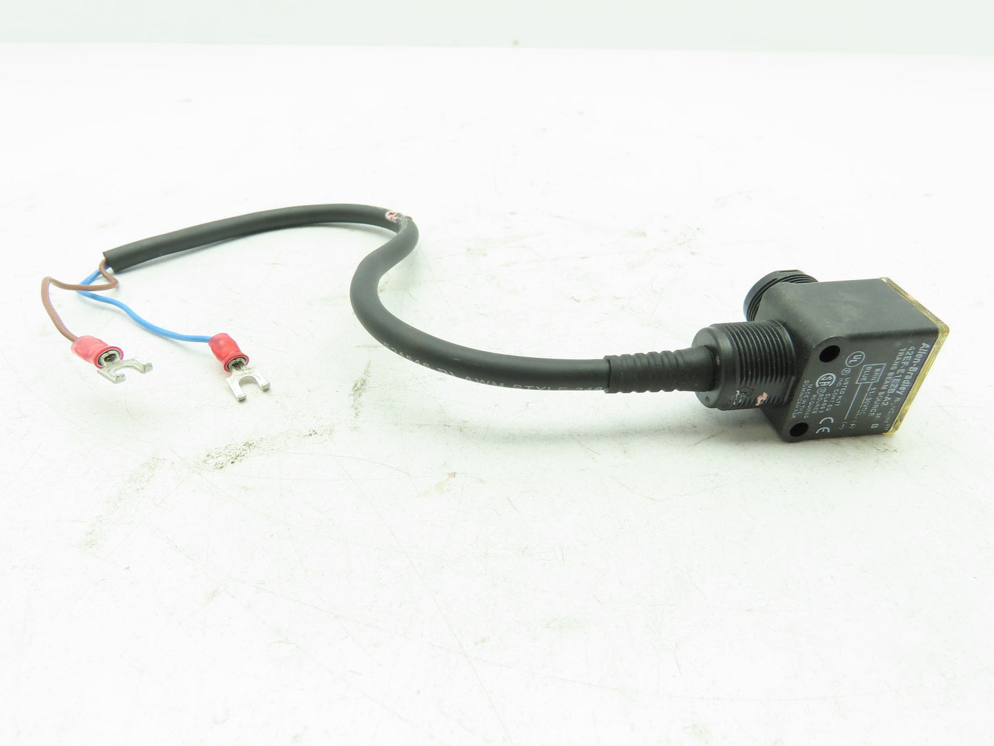 Allen Bradley 42EF-E1EZB-A2 RightSight Beam Transmitter Sensor Ser B  LOT OF 2