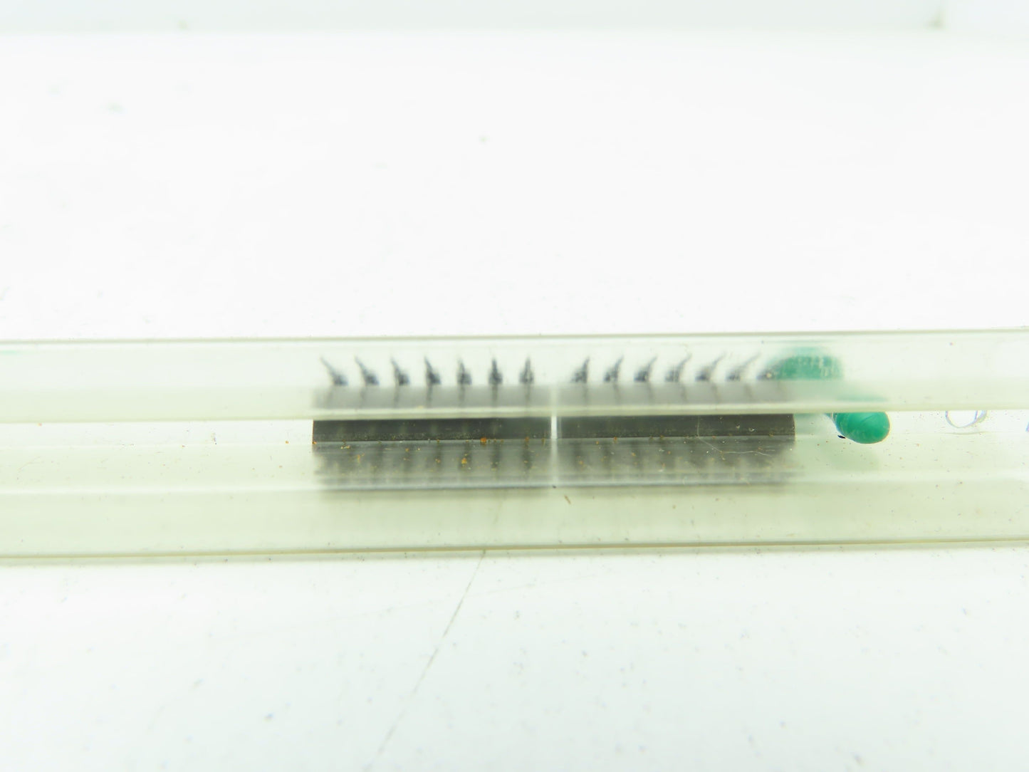 Fairchild 7402 PC Semiconductor Integrated Circuit 14-Pin Chip  LOT OF 16