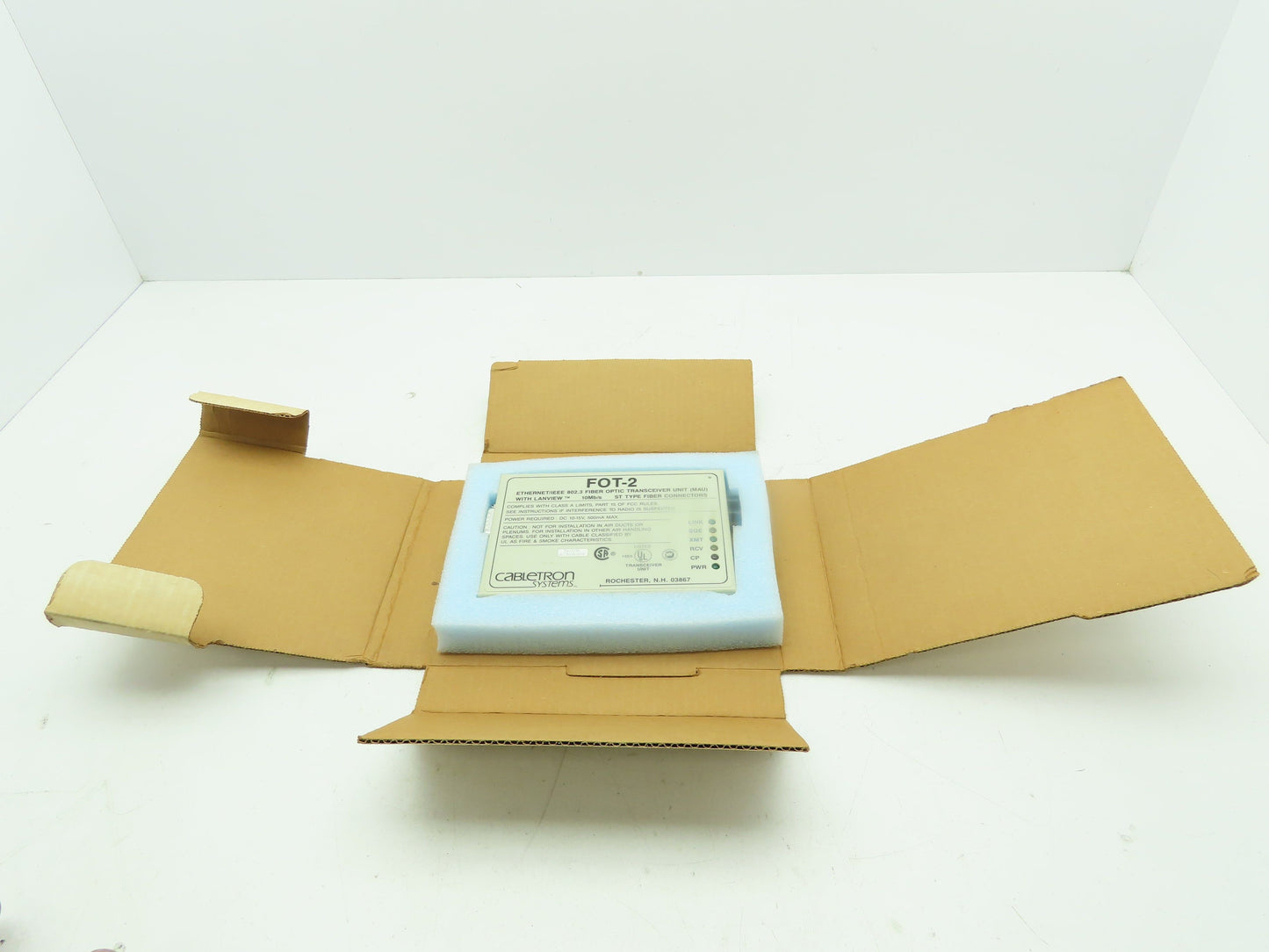 Cabletron FOT-2 Fiber Optic Transceiver Unit MAU Ethernet IEEE 802.3  10Mb/s