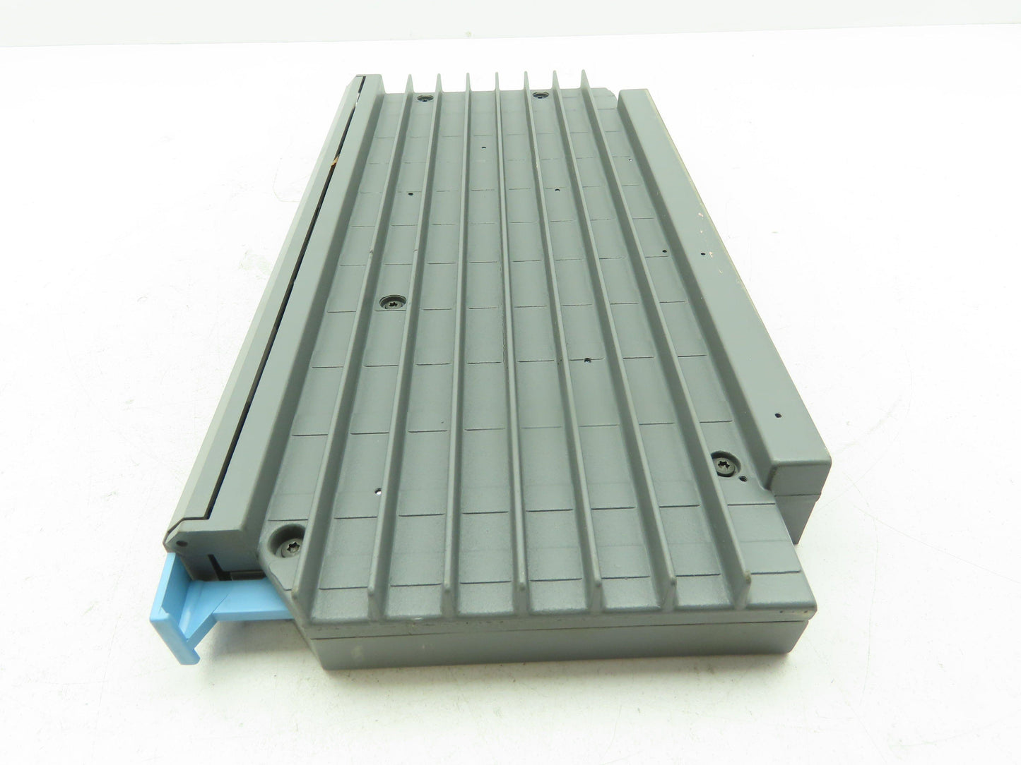 Johnson Controls Metasys NU-XRE101-0  I/O Module 8 Input/Output 125 VAC  XRE101