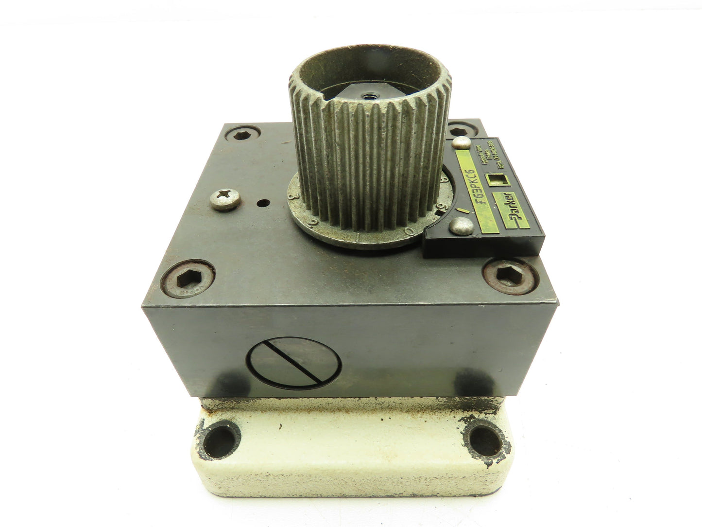 Parker FG3PKCG Hydraulic Flow Control Valve Base Mount 3/4 JIC