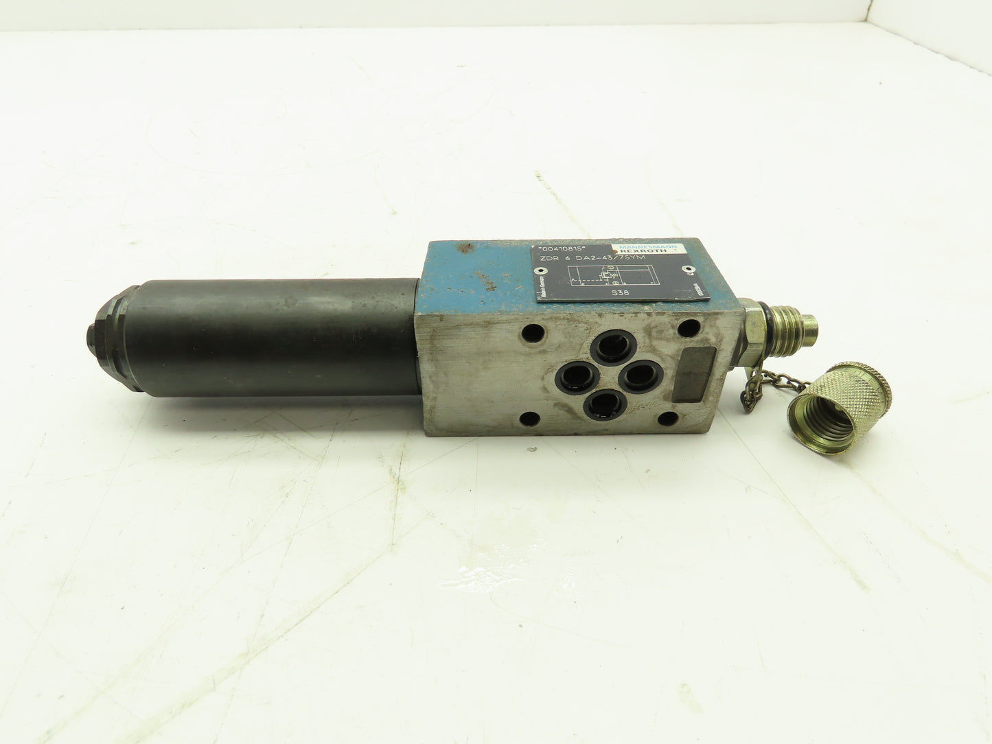 Rexroth ZDR 6 DA2-43/75YM Hydraulic Pressure Reducing Valve