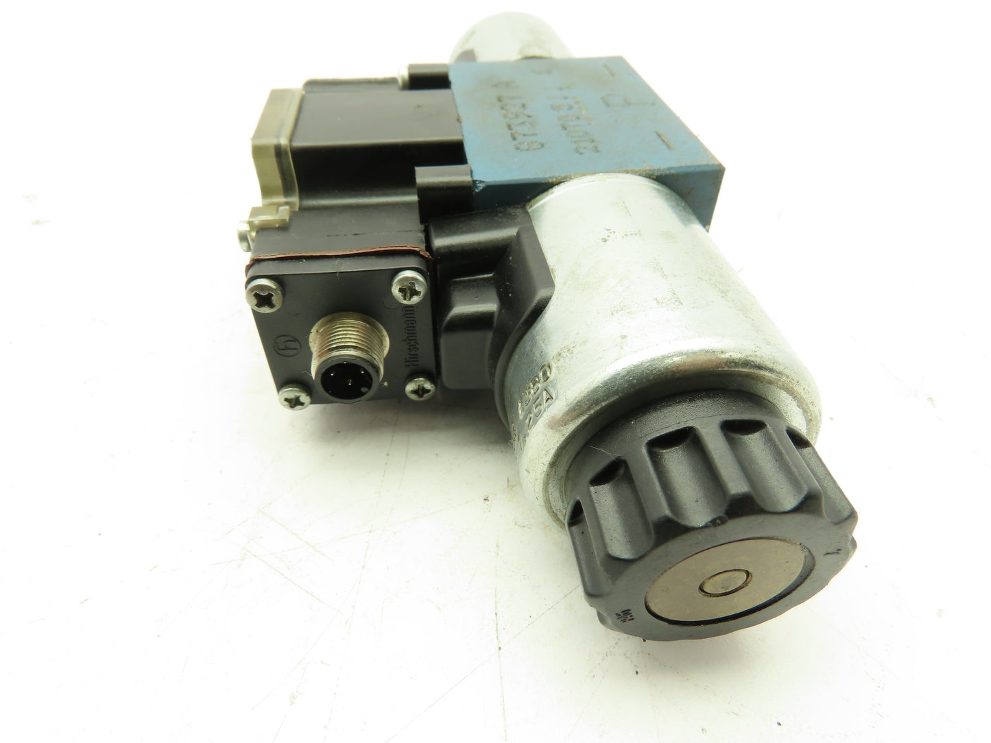 Rexroth 4WE6J61/EG24N9DK24L2 Hydraulic Directional Solenoid Valve 24VDC