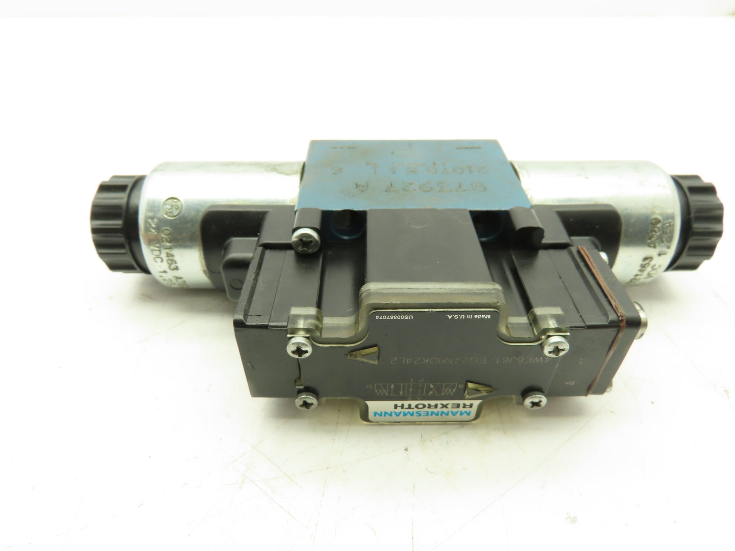 Rexroth 4WE6J61/EG24N9DK24L2 Hydraulic Directional Solenoid Valve 24VDC