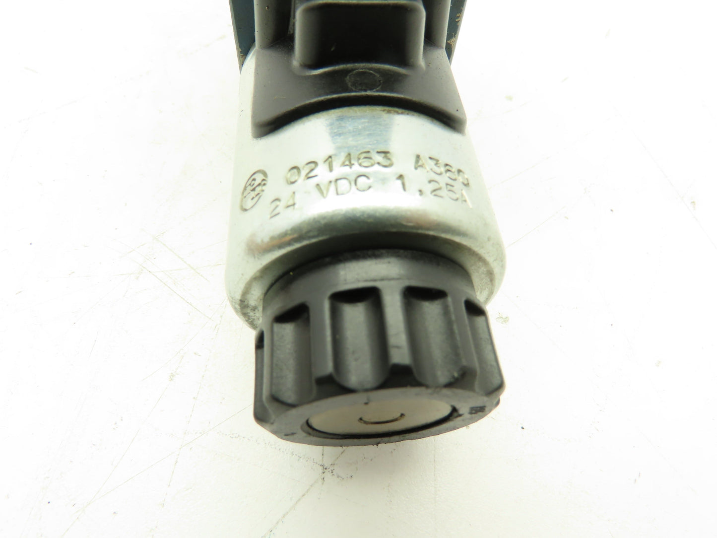 Rexroth 4WE6J61/EG24N9DK24L2 Hydraulic Directional Solenoid Valve 24VDC