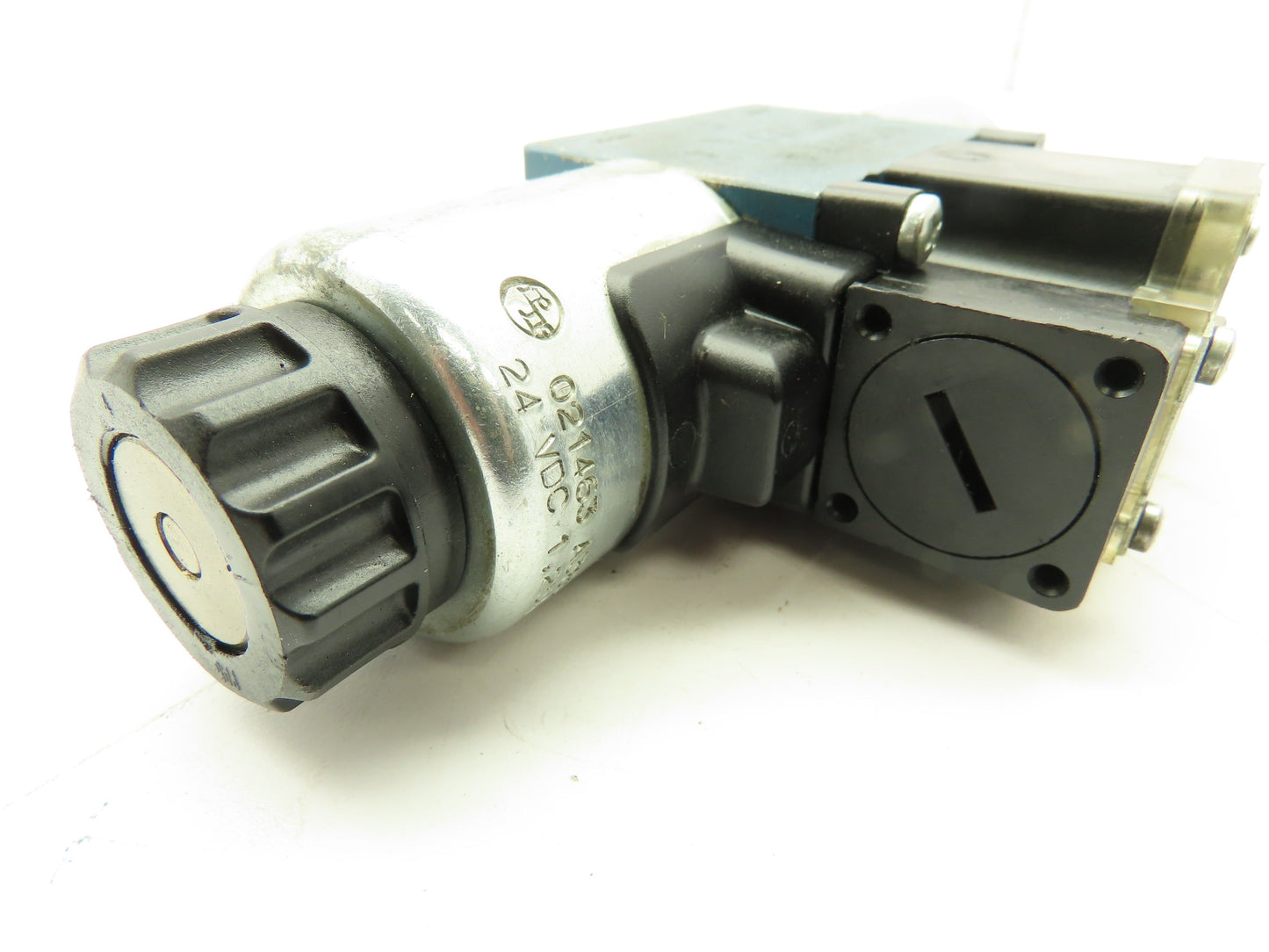 Rexroth 4WE6J61/EG24N9DK24L2 Hydraulic Directional Solenoid Valve 24VDC