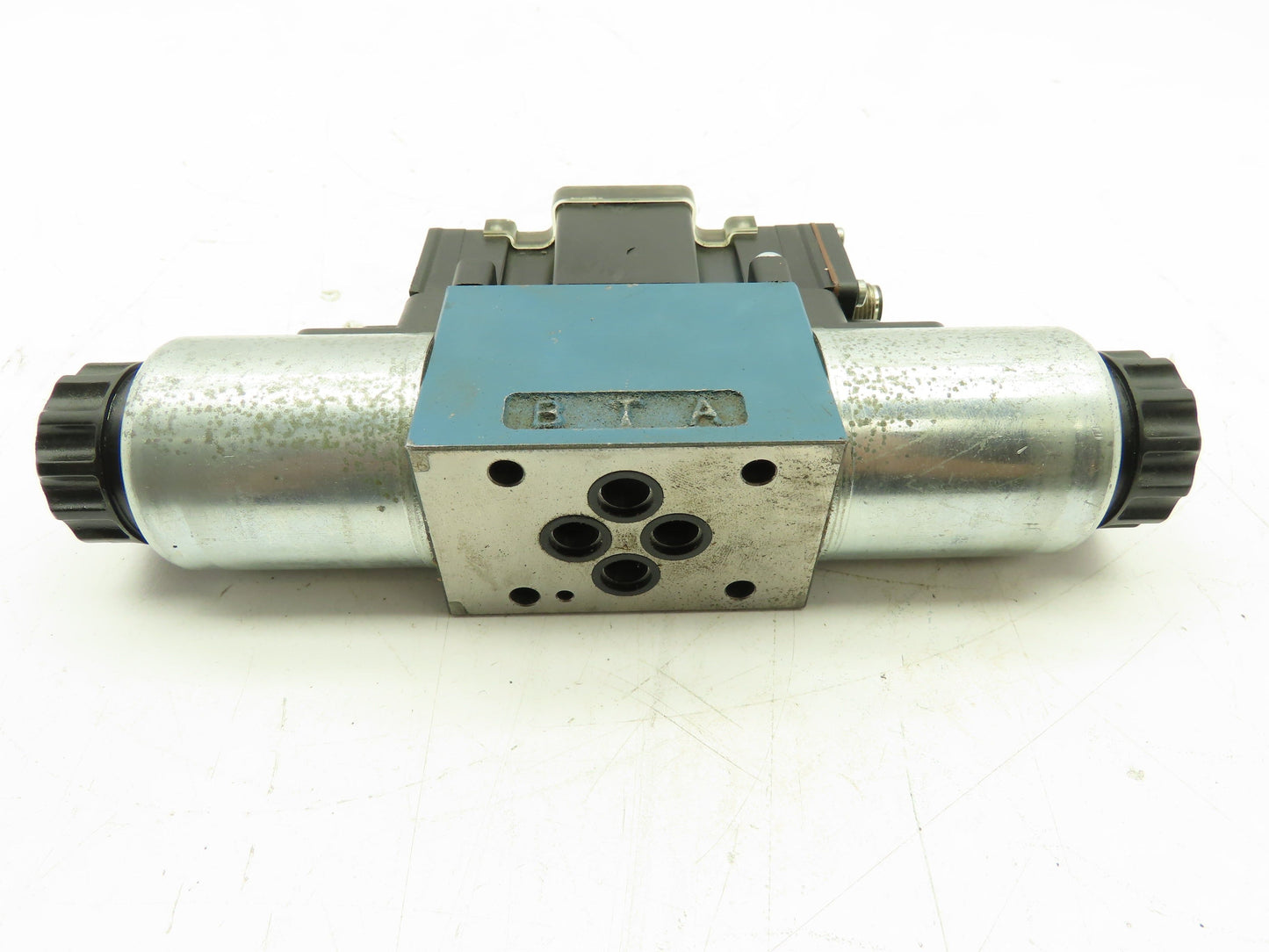 Rexroth 4WE6W61/EG24N9DK24L2 Hydraulic Solenoid Valve 24V
