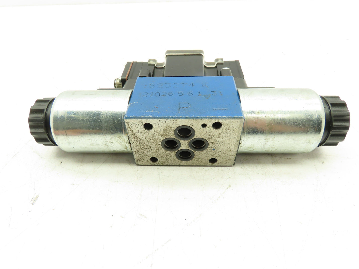 Rexroth 4WE6D61/OFEG24N9DK24L2/62 Hydraulic Solenoid Directional Valve 24V