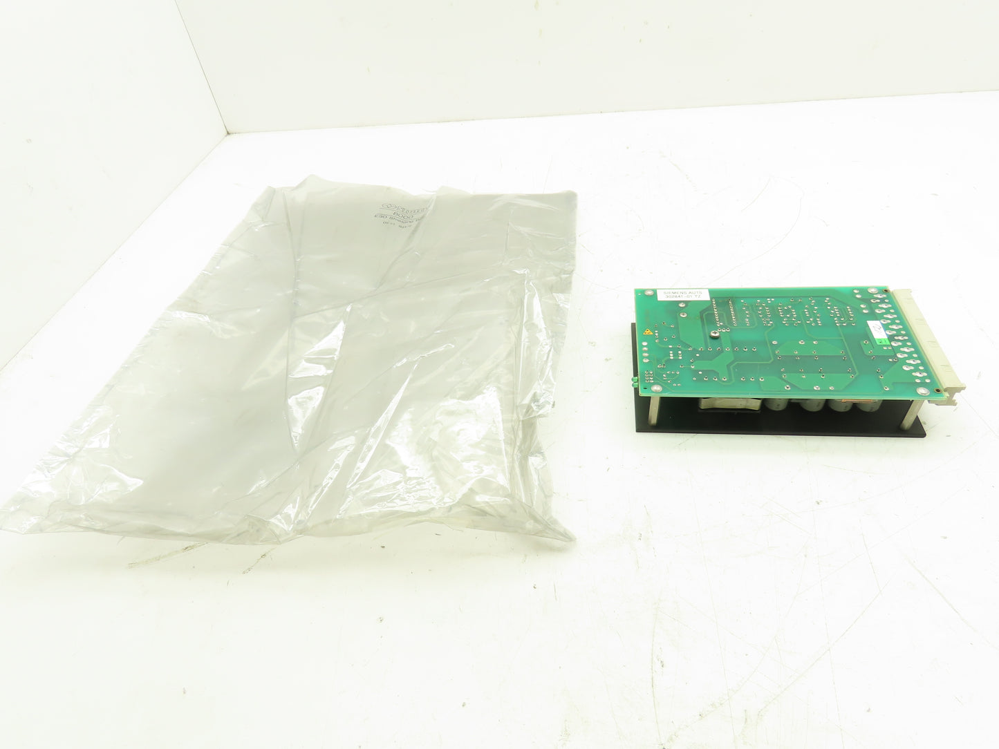 Siemens 302841-01 TZ Servo Circuit Board Card Plug-In SNT 15/2S