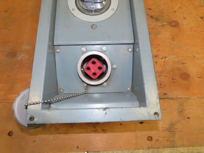 Syndevco 4335-100 Interlock Disconnect 480/575V Dual Plug 100 Amp Breaker Switch