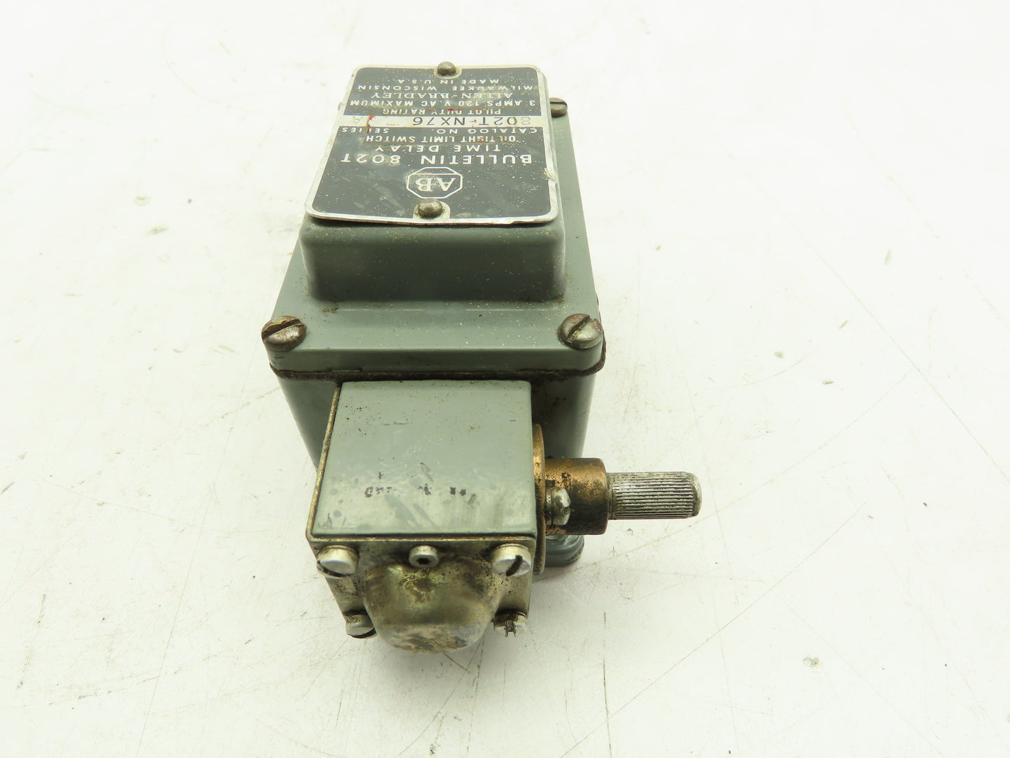 Allen Bradley 802T-NX76 Limit Switch Bulletin 802T Time Delay Series A 120V 3A