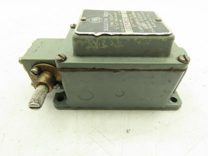 Allen Bradley 802T-NX76 Limit Switch Bulletin 802T Time Delay Series A 120V 3A