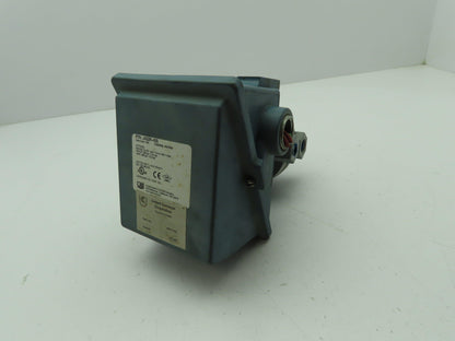 UE United Electric J402K-455 Differential Pressure Switch 5-80" WCD 225PSI 480V
